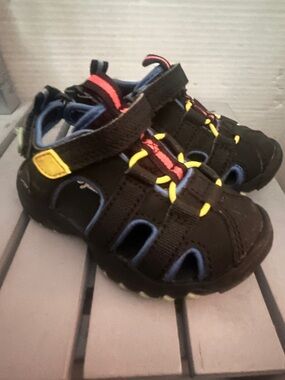 Cat and jacks yKids Black Adventure Sandals with Blue & Yellow Accents